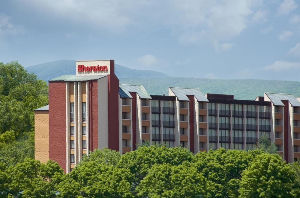 Blue Ridge Hotel & Conference Center 罗阿诺克 外观 照片
